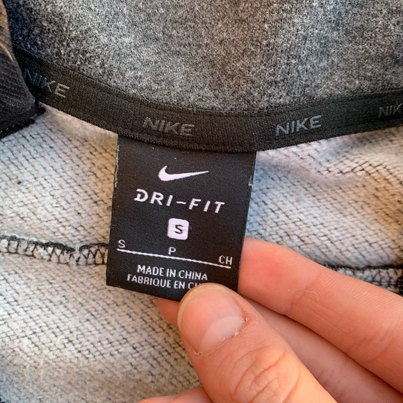 Nike Dri-Fit Zip-Up Hoodie (S) - Picture 6 of 9